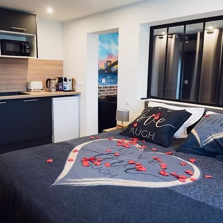 Charmante Residence De Tourisme Avec Jacuzzi クレシー・ラ・シャペル エクステリア 写真